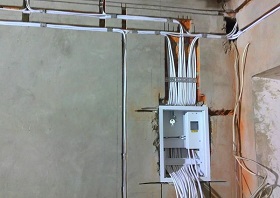 Монтаж электропроводки в Абакане